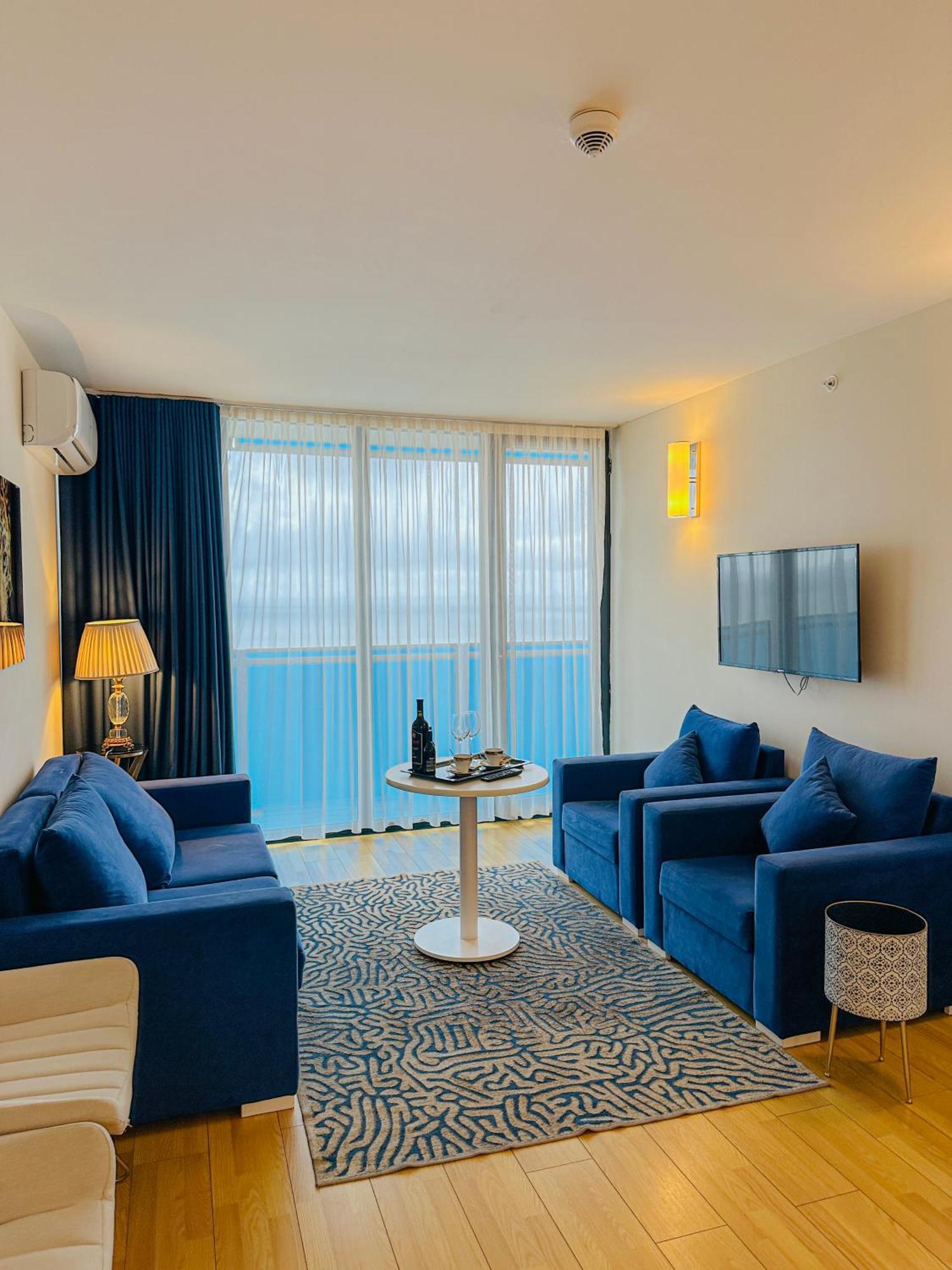 Отель Batumi High View Экстерьер фото